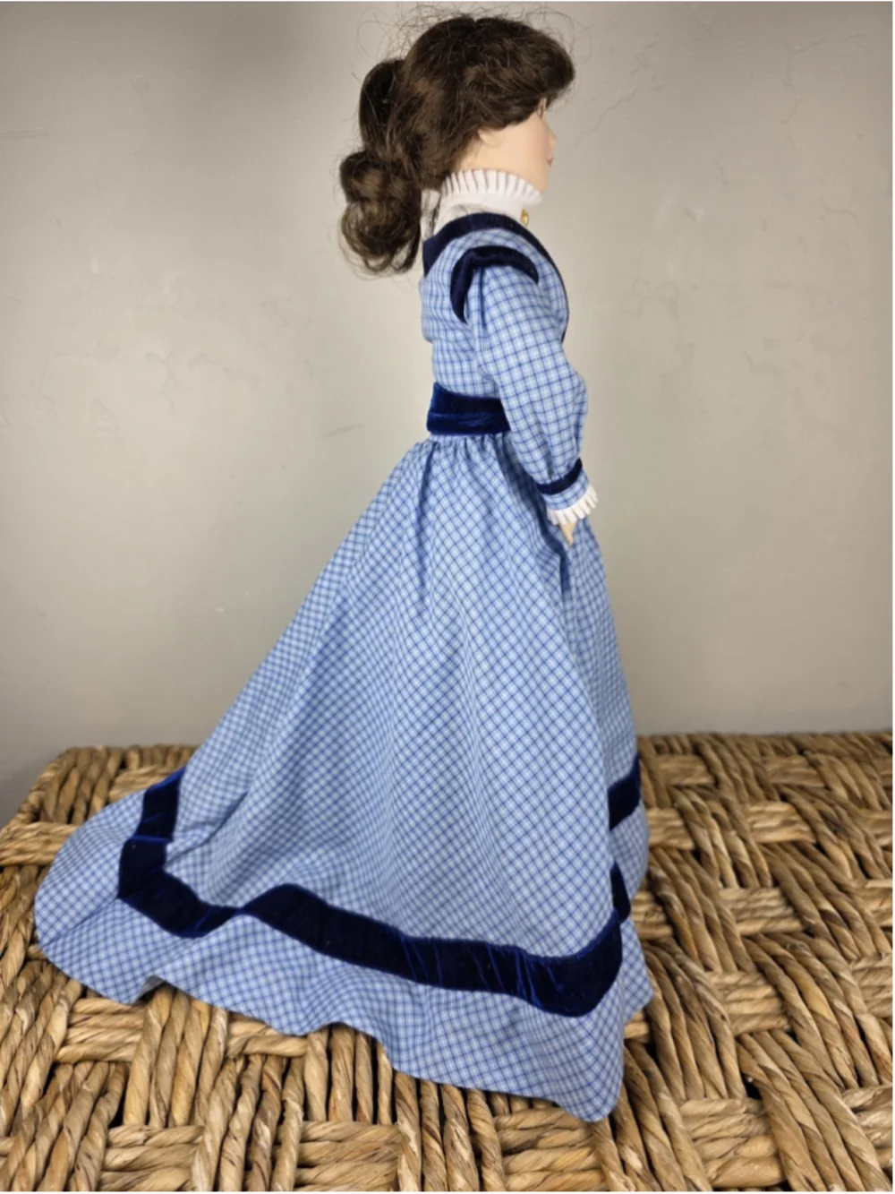 Heritage Signature Collection Porcelain Doll 18